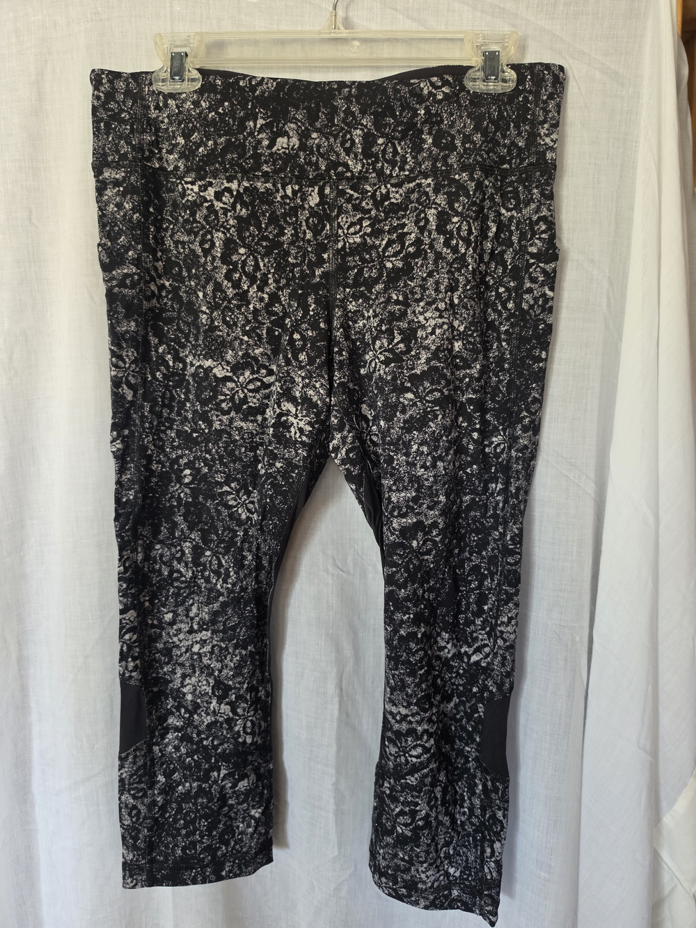 lululemon athletica Black & White Marled Floral Leggings